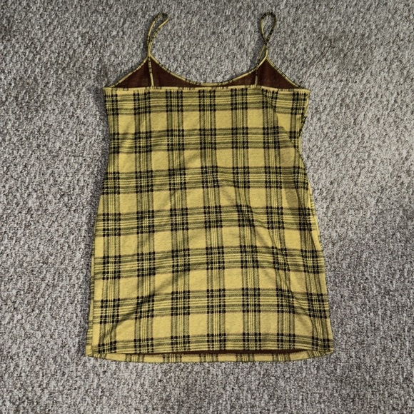 Yellow checkered body dress - Picture 2 of 4